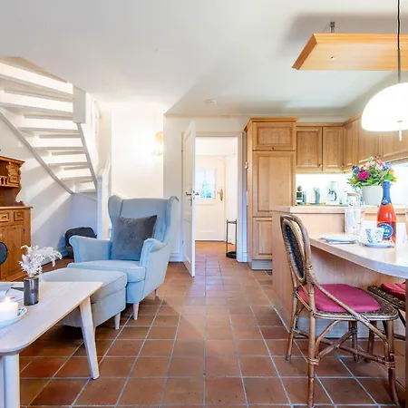 Friesenhaus Kaeptn Hahn Hausteil 03 Westerland